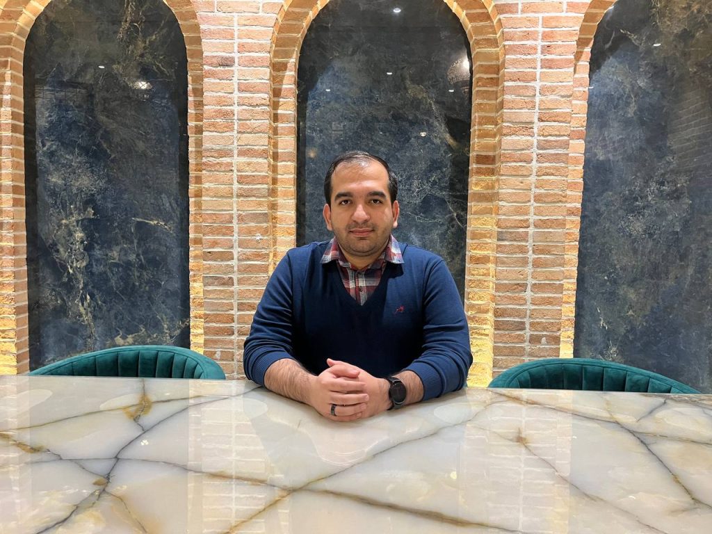 عکس جلال ترابی - منتور سئو